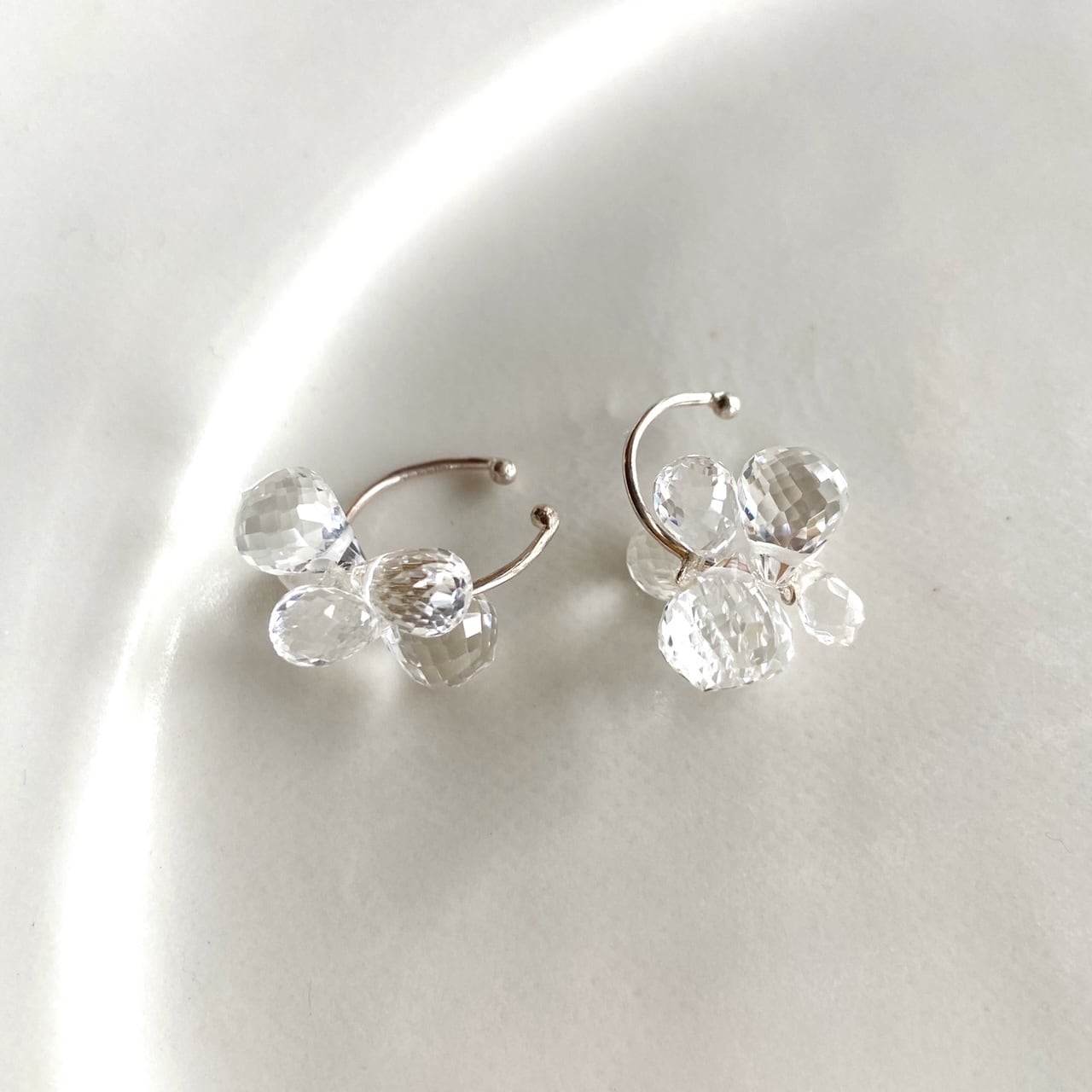 art jewelry marble　キラキラクォーツイヤーカフ