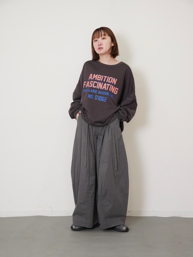 ☆【Special order item】Unbalance LOGO Sweat