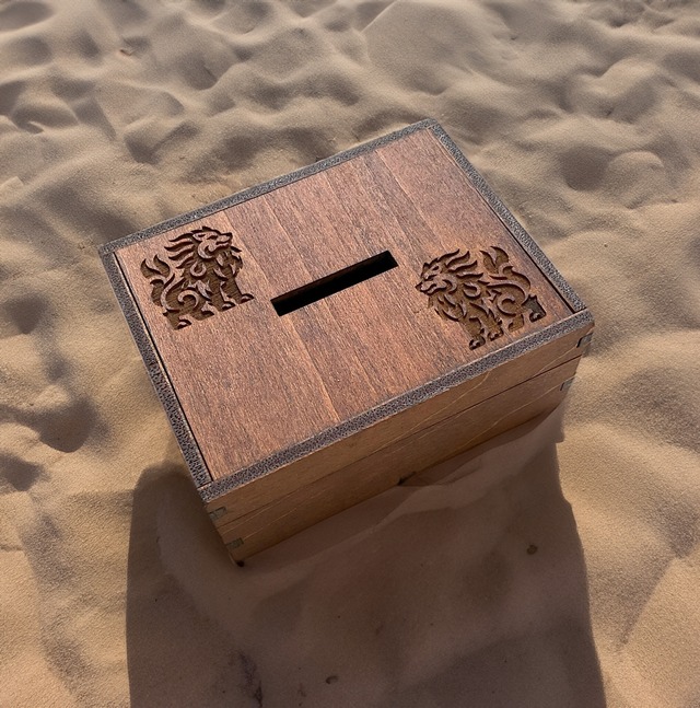 【魔除け】狛犬のお賽銭箱【ミニ木製貯金箱】