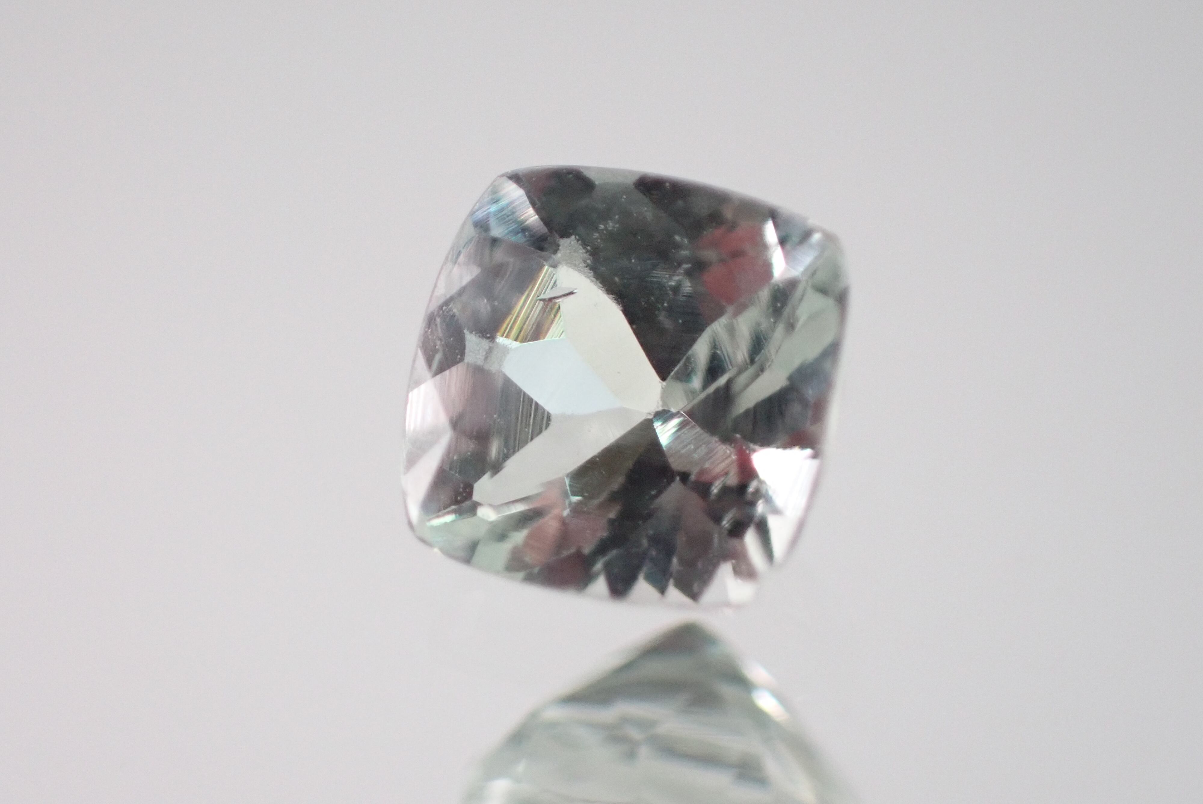 天然石　クリソベリル グリーンクリソベリル(簡易ソーティング付) 0.621ct [C3-214