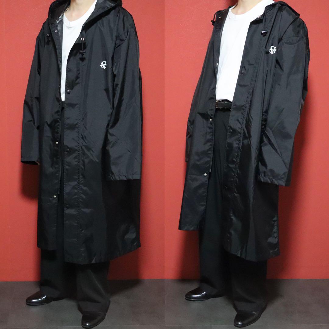 VETEMENTS ヴェトモン　モノグラム　ナイロン　コート　美品 vetements ヴェトモン バックロゴ ロングコート レインコート 登坂
