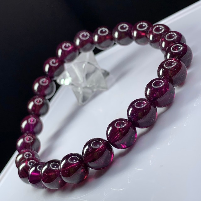 美✩ロードライトガーネットブレスレット