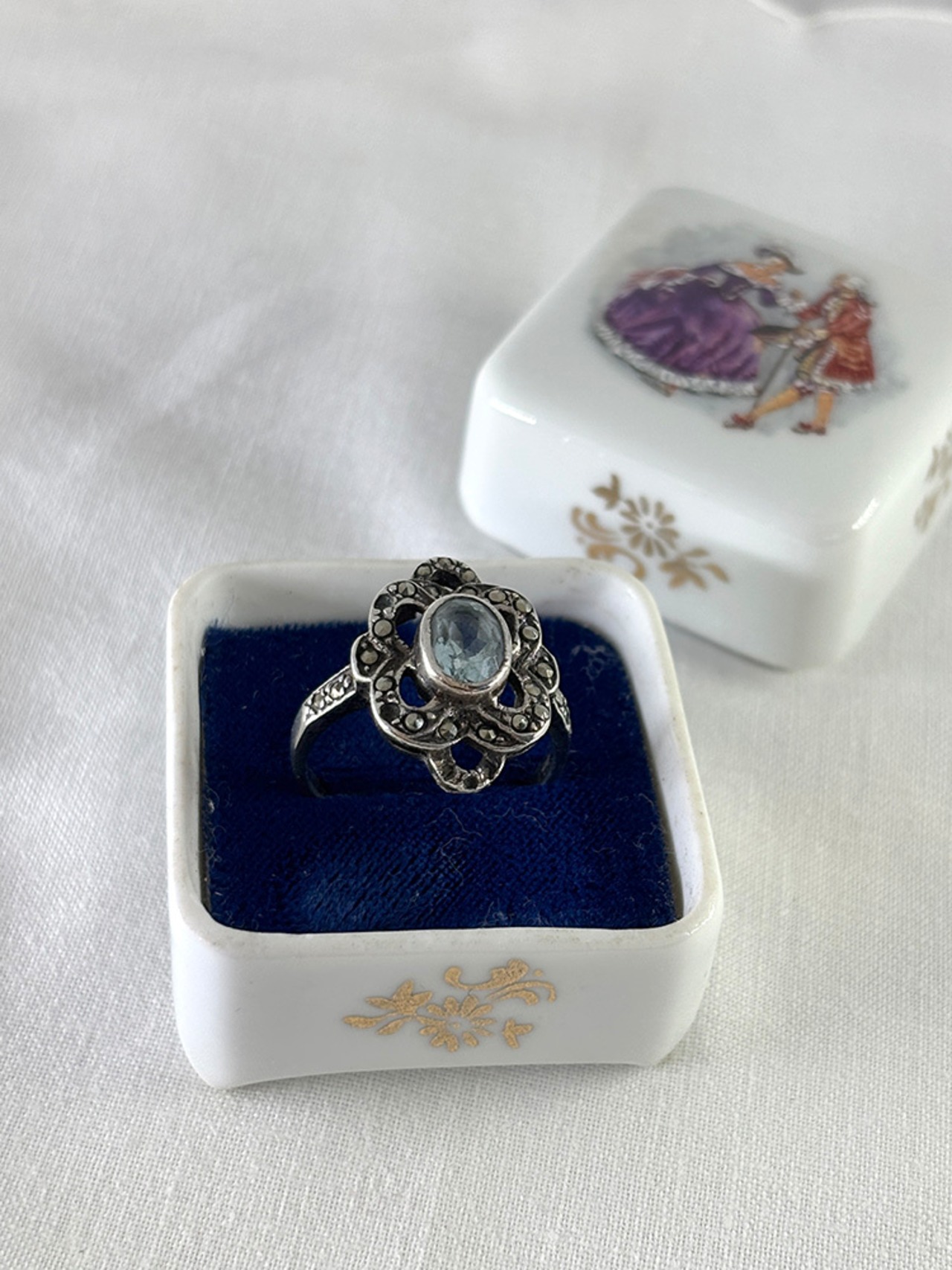 リングホルダー　小物入れ　陶磁器製　貴族絵　リモージュ　12oten4-3