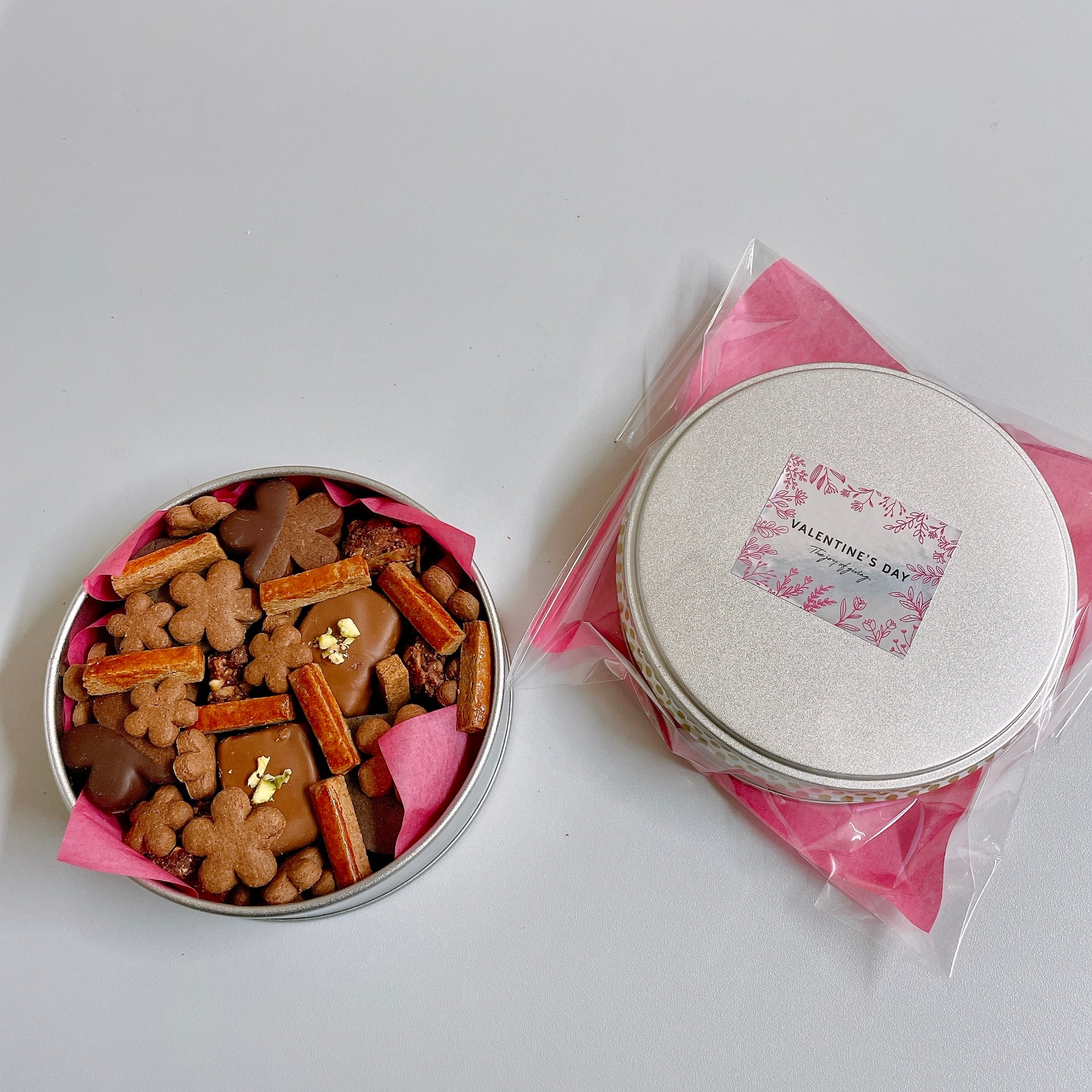 バレンタイン　ふきよせクッキー缶