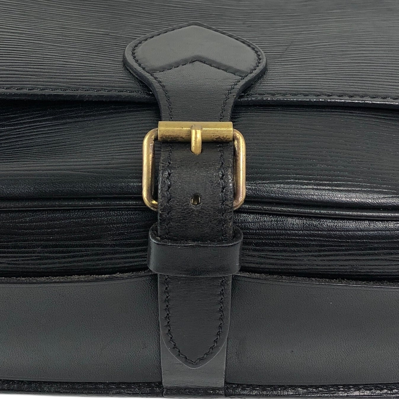 LOUIS VUITTON ルイヴィトン エピ ショルダーバッグ ブラック LV