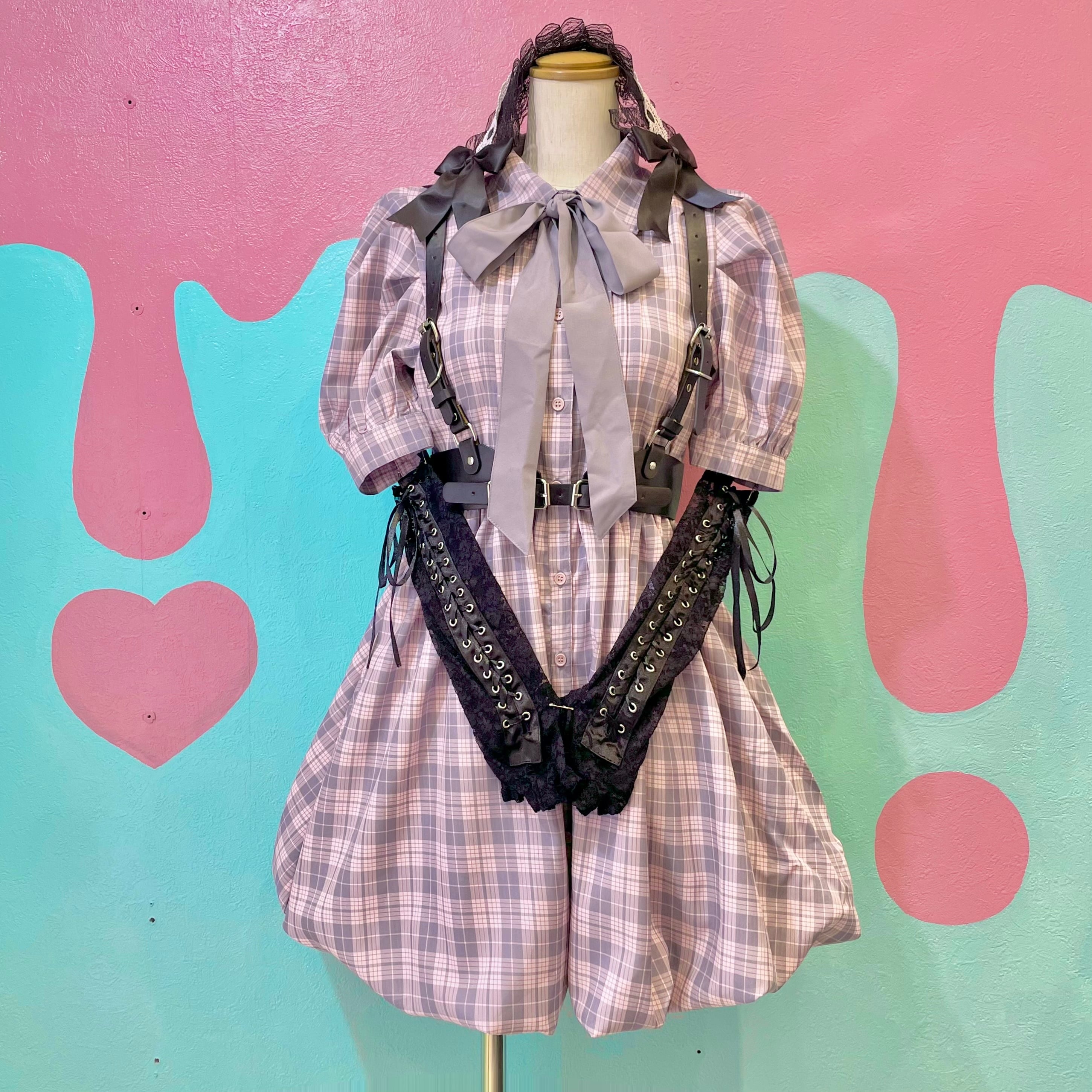 Burberry 半袖 バルーンシルエット ワンピース ザ・シルエット