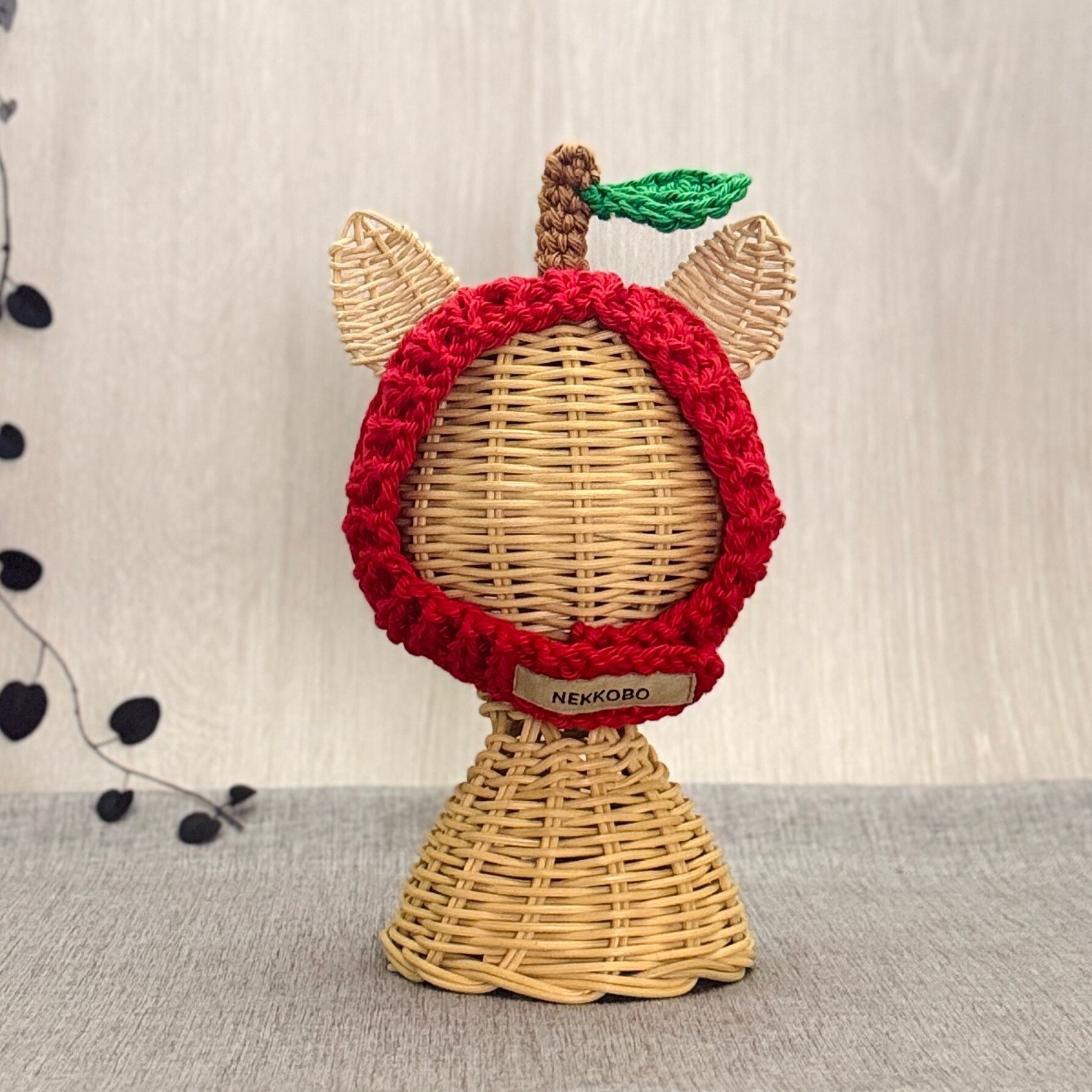 りんごの帽子 猫用帽子｜ハンドメイドニット帽（受注製作） | ねこの