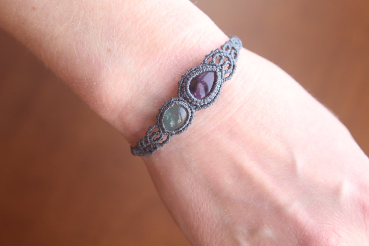 Trapiche amethyst & Green Fluorite micro macrame bracelet