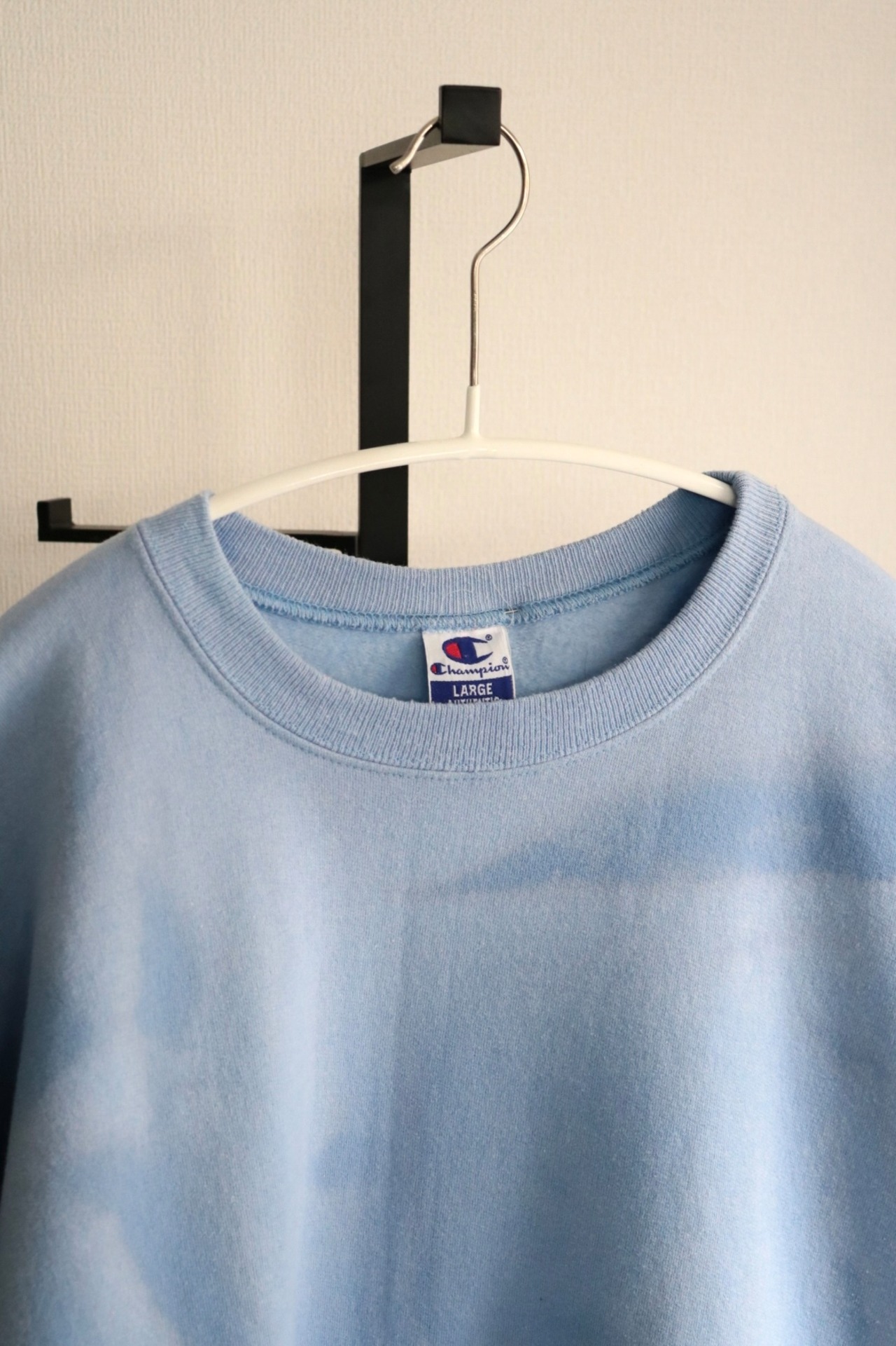 Champion bleached sky blue sweat shirt