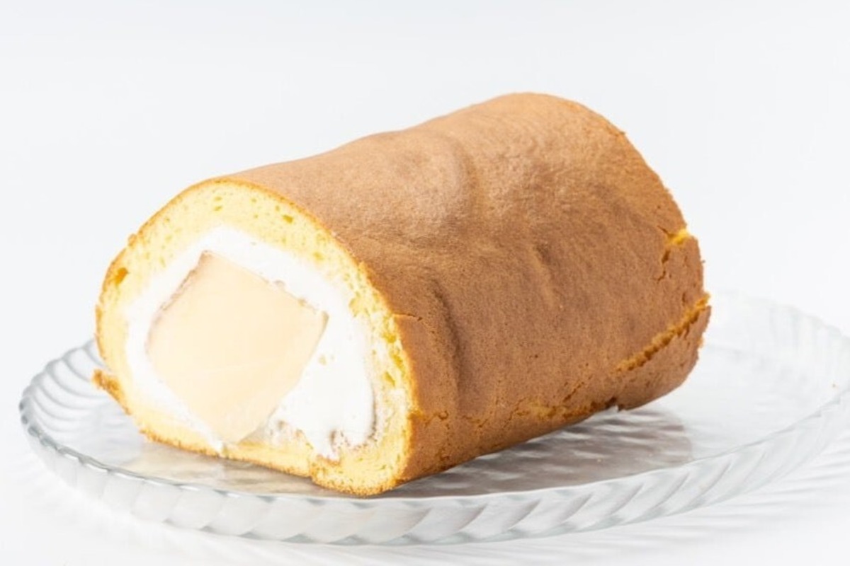 まるまるぷりんロールケーキ10cm（2～3人用）の写真（大阪府大阪市北区）