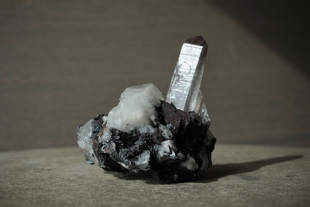 アイアンローズ/クォーツ Iron Rose/Quartz 1555