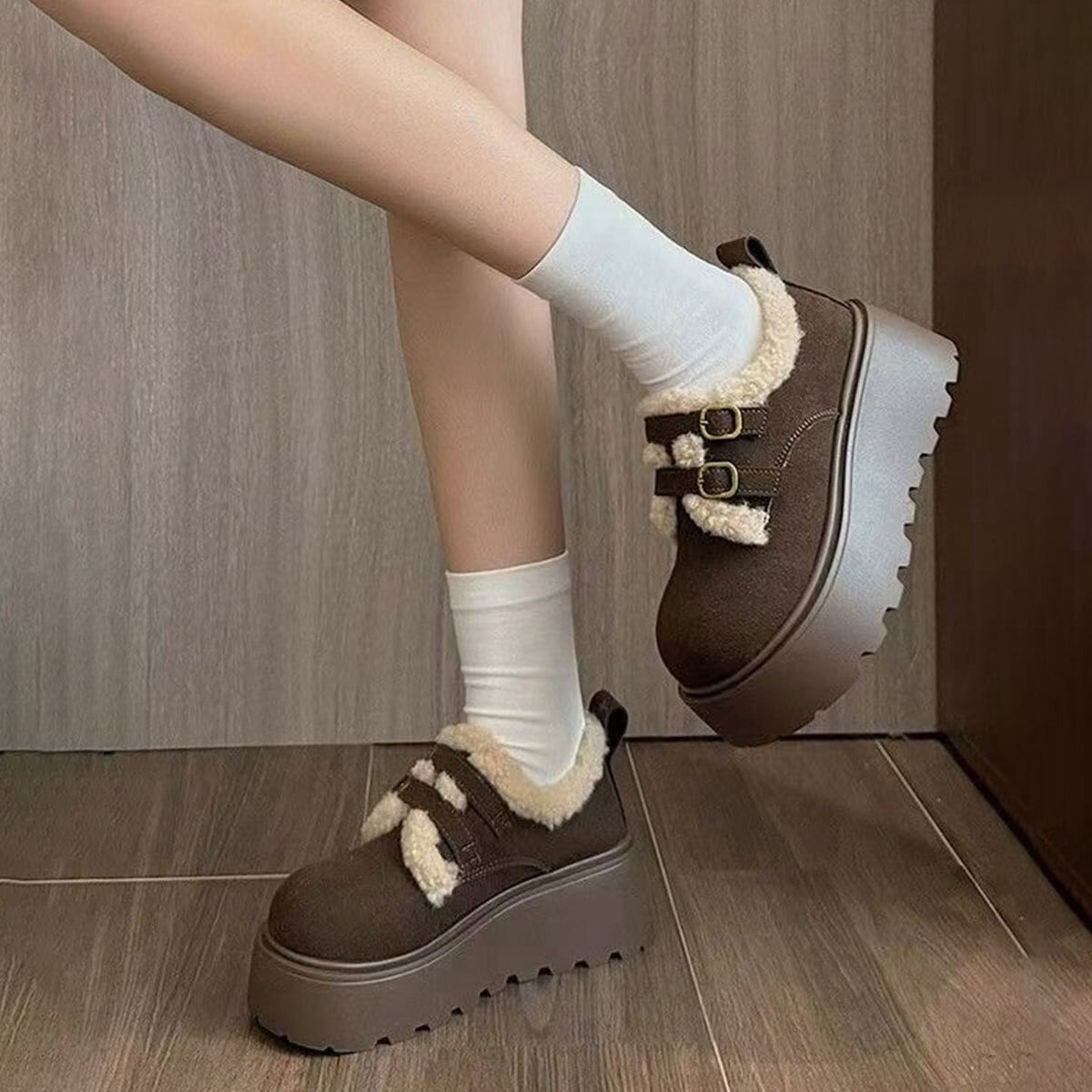 ダブルベルト ボアムートン シューズ レディース 秋冬 厚底 靴 韓国 おしゃれ きれいめ 大人 カジュアル 通勤 通学 防寒 保温 暖かい 軽量 歩きやすい 大人可愛い 大人女子