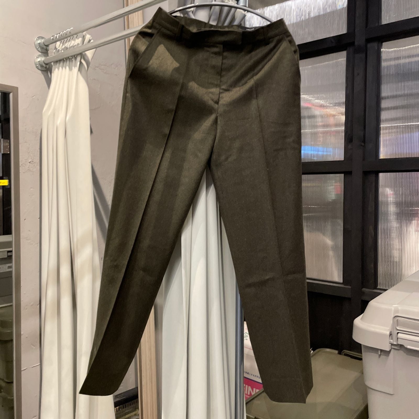 56 セザンヌ SEZANE 花柄 ブラウス カットソー トップス 56 セザンヌ SEZANE 花柄 ブラウス カットソー トップス