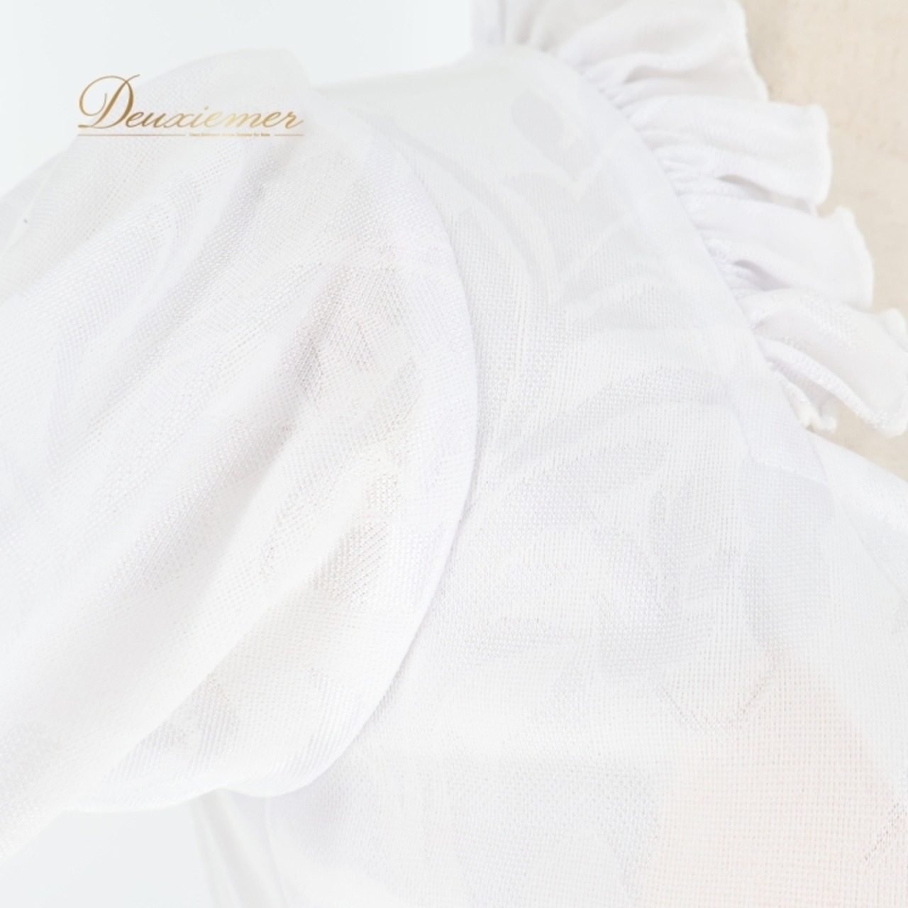 フラメンコ 衣装 トップス ブラウス 白 長袖 フリル ダンス パーティ 発表会 ホワイト系 フリルデザイン おしゃれ ダンス衣装 イベント用コスチューム エレガント レディース スタイリッシュ