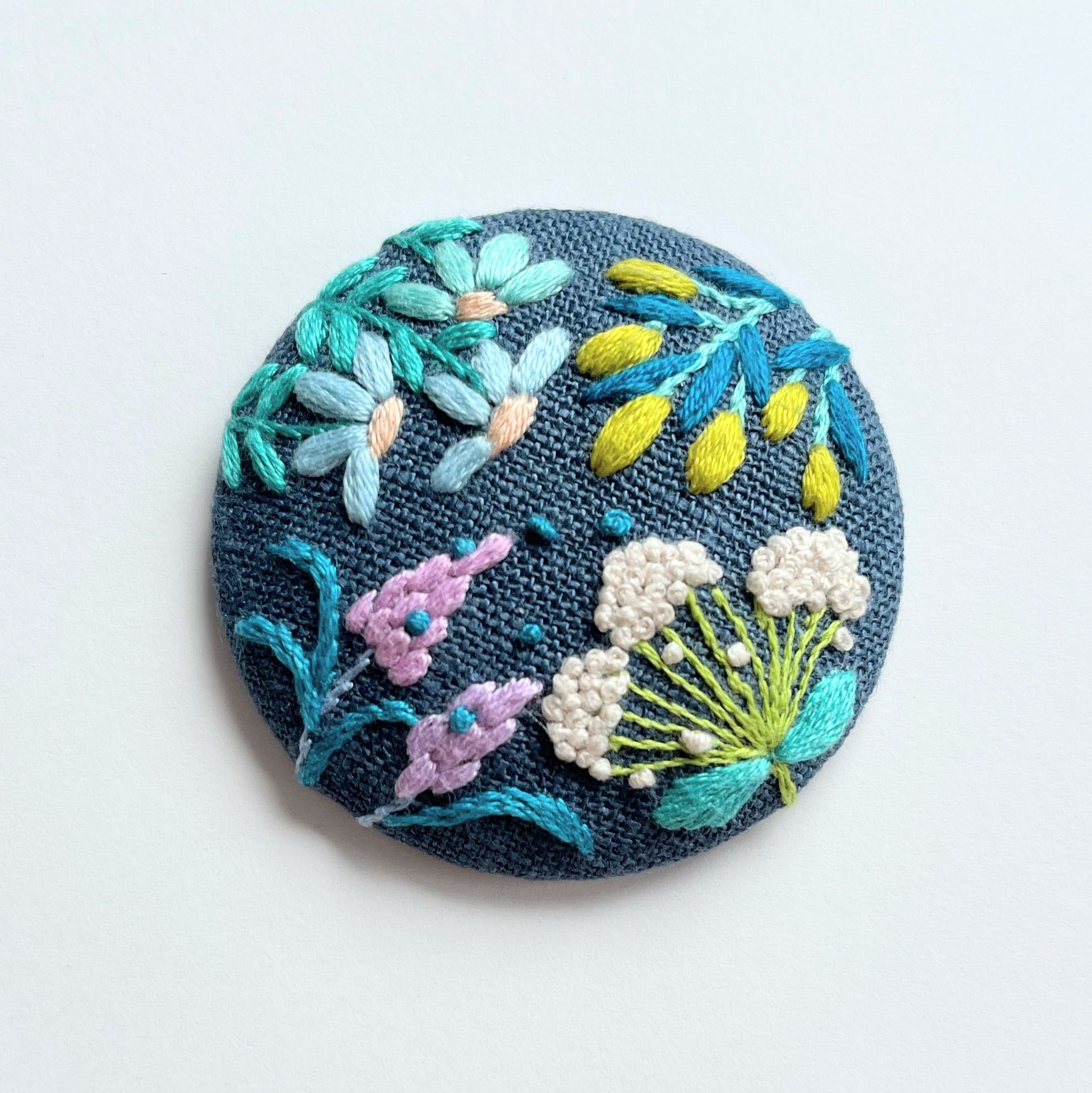 草花の刺繍ブローチ【botanical】#182 | j.couture