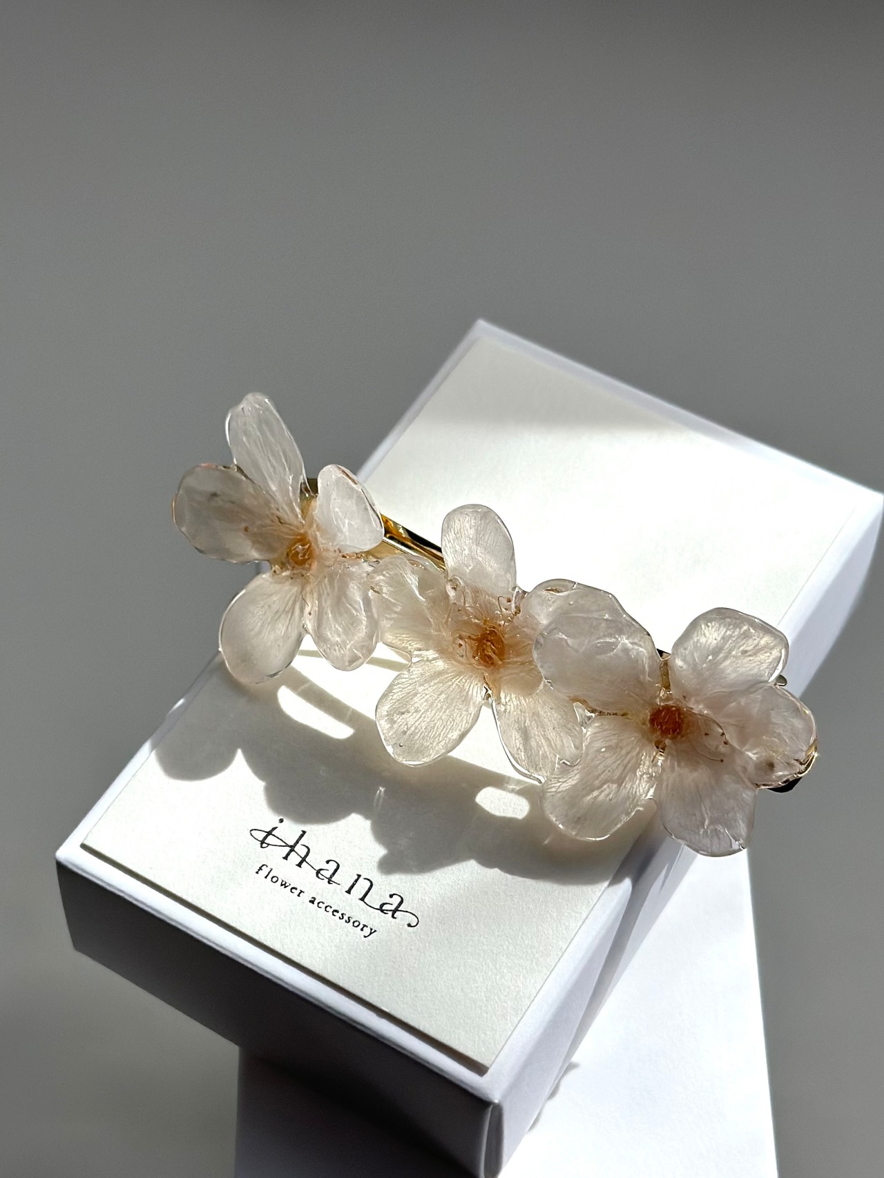 sakura hair barrette