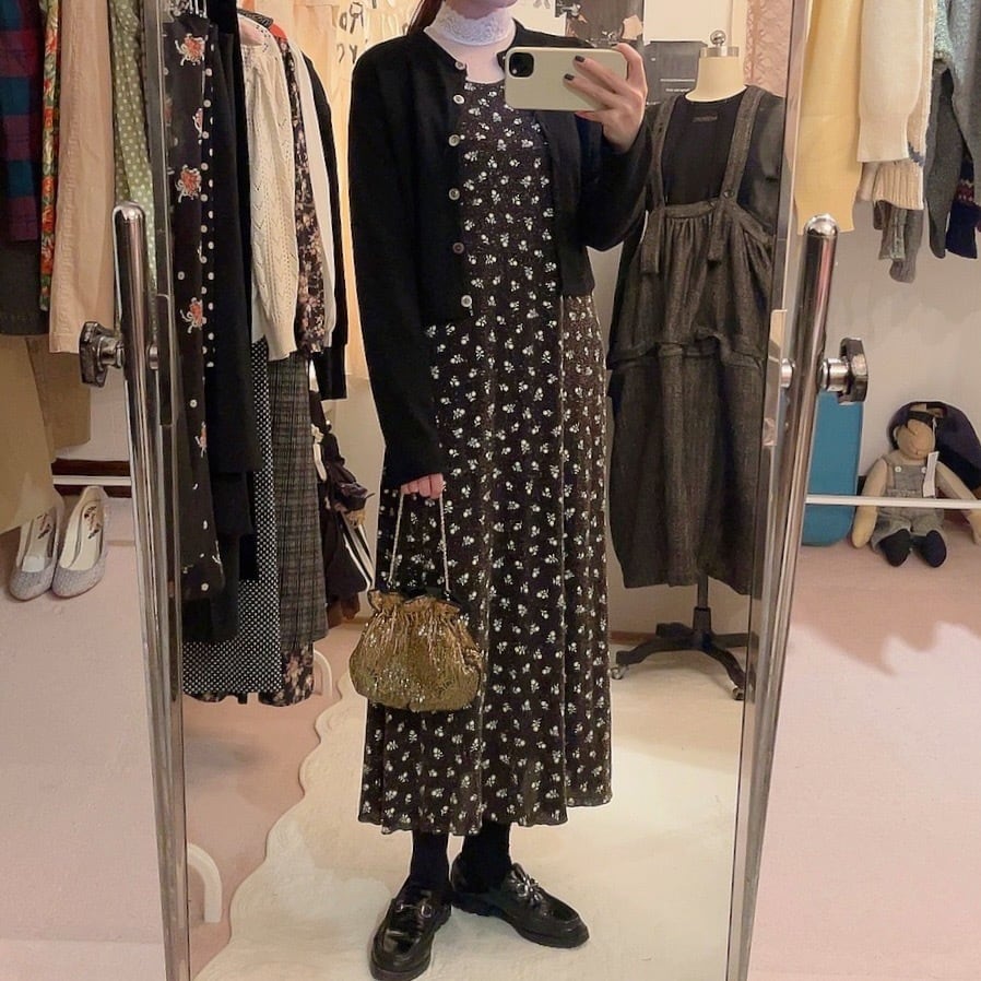 gold beads chain hand bag