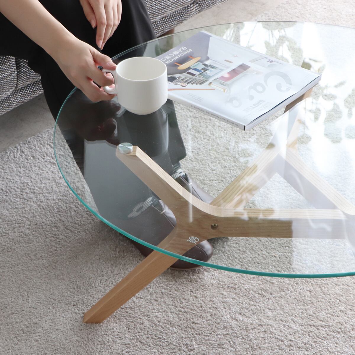 美品！モダンガラステーブル　送料込み 組み立て品 モダンガラステーブル アモールナチュラル | 家具の通販