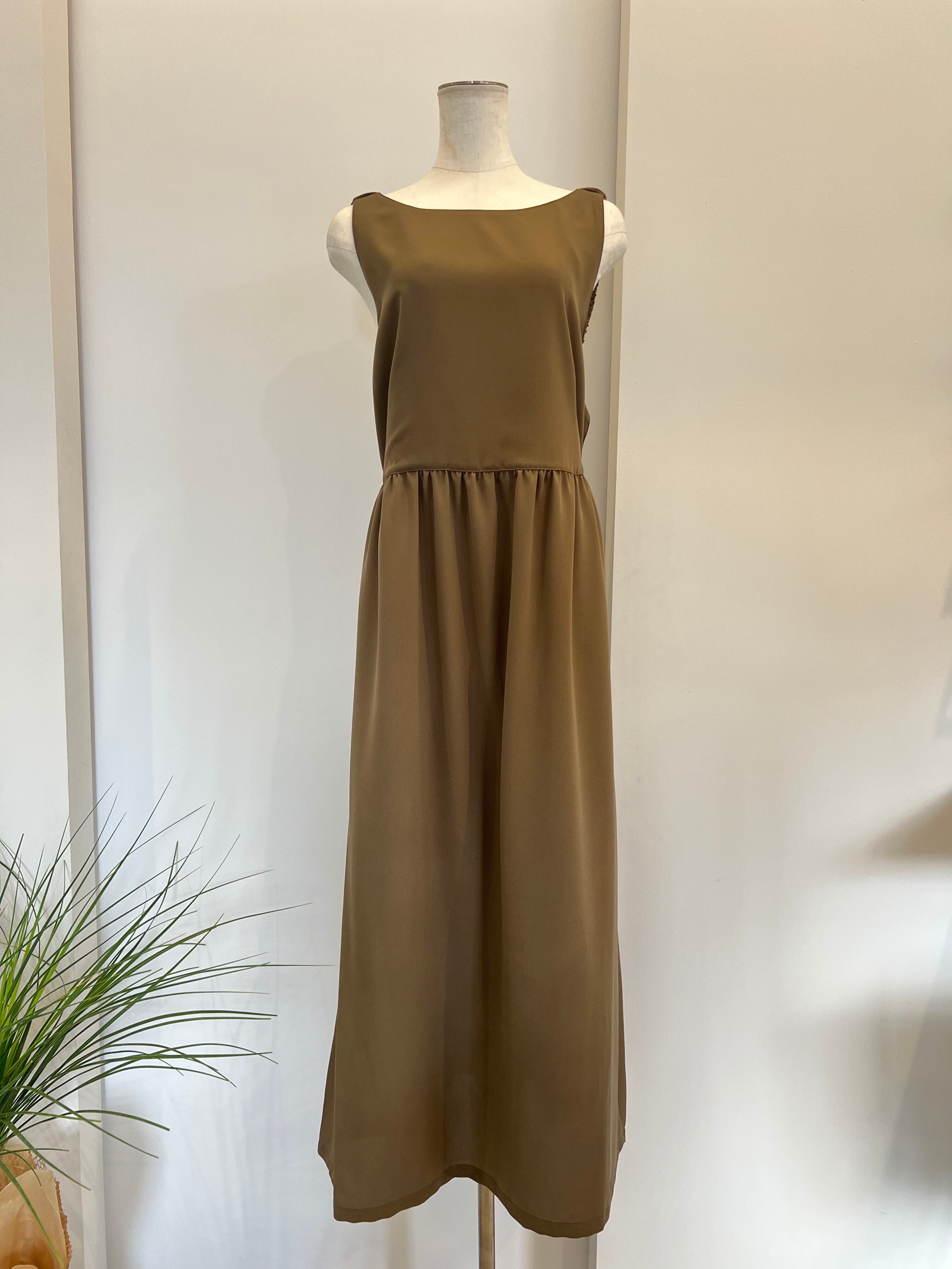 【PASSIONE】バックデザインジャンパースカート 516108