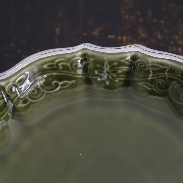 AS 深織部一珍唐草渕プラチナ　輪花6寸和皿