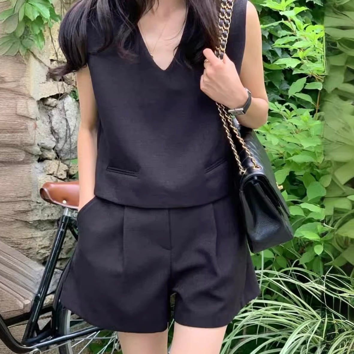 Set】V-neck top and shorts(Vネックトップス&ショートパンツ) | ADORABLE