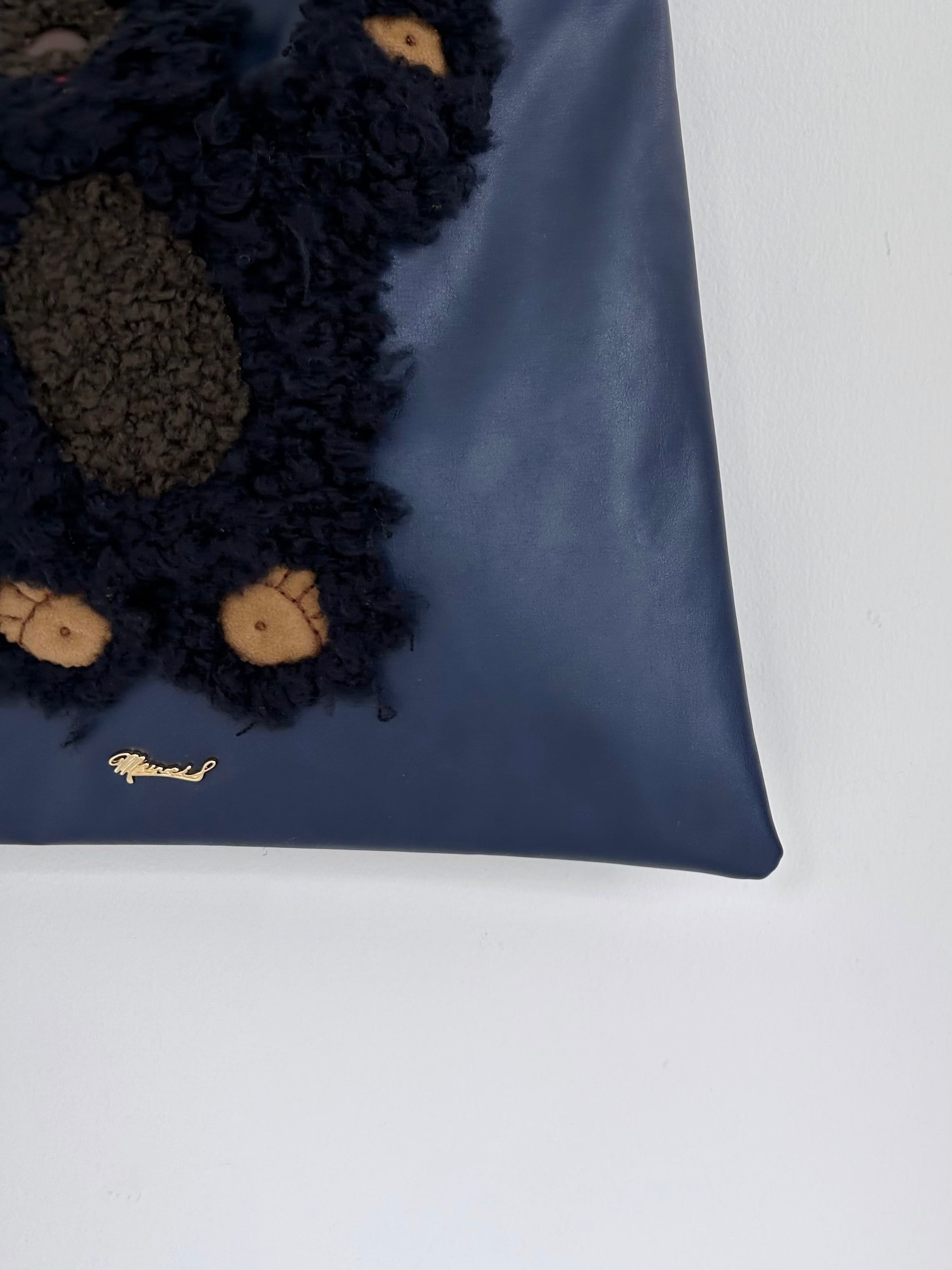 MUVEIL フェイクレザークマバッグ | KOKO