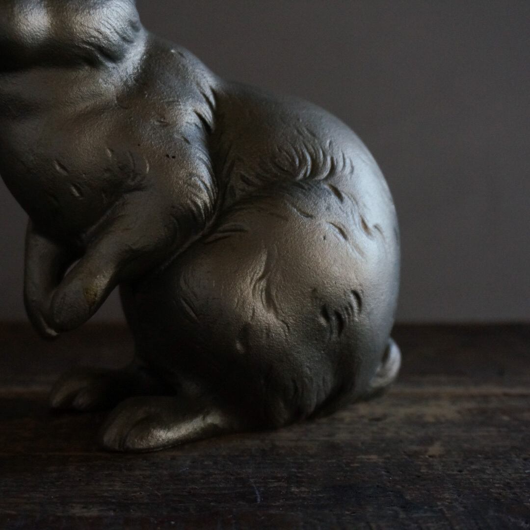 古いうさぎの置物 | Konishi Koffee web shop
