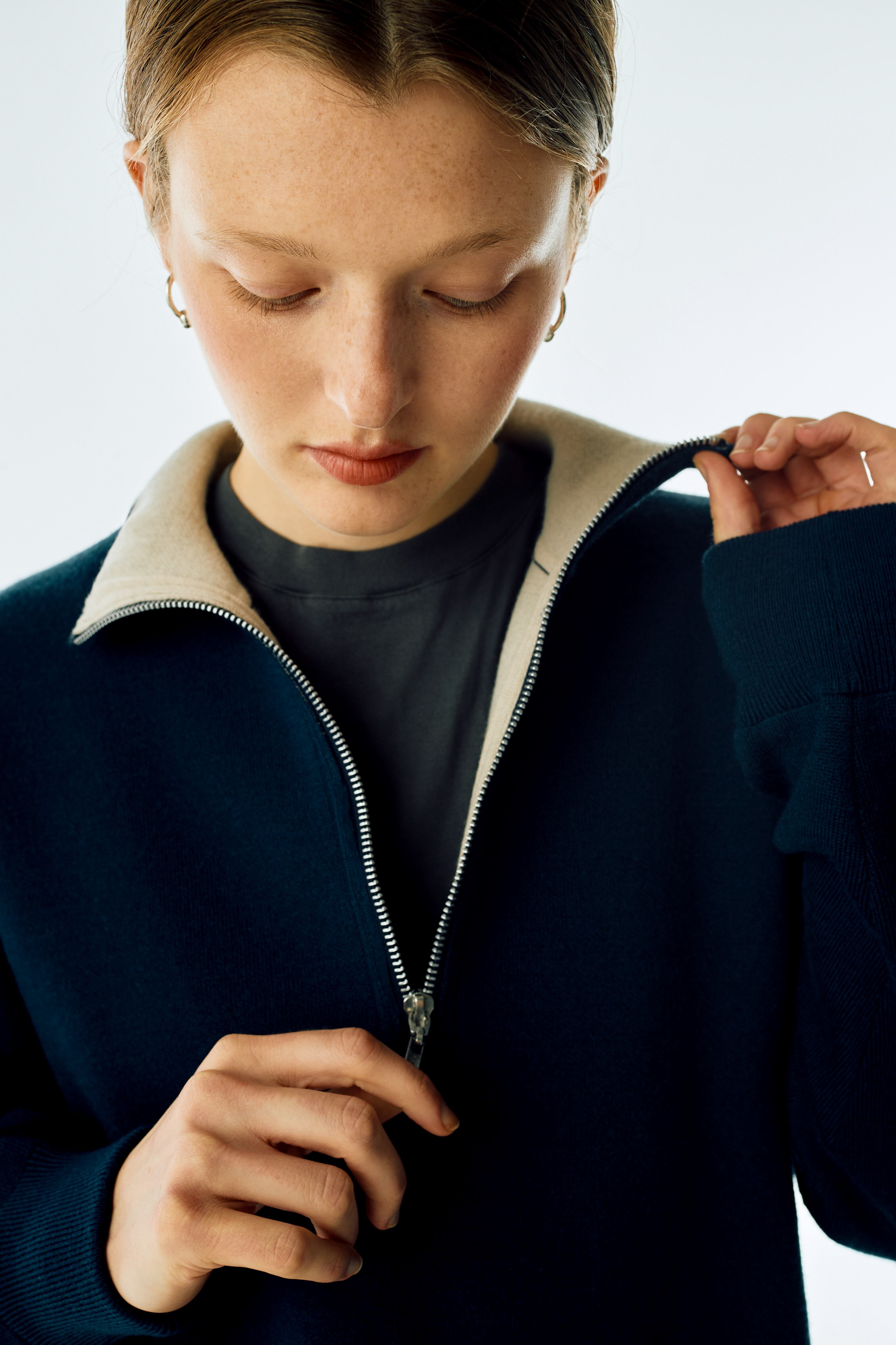 PAVO / NAVY | GADID ANONIEM