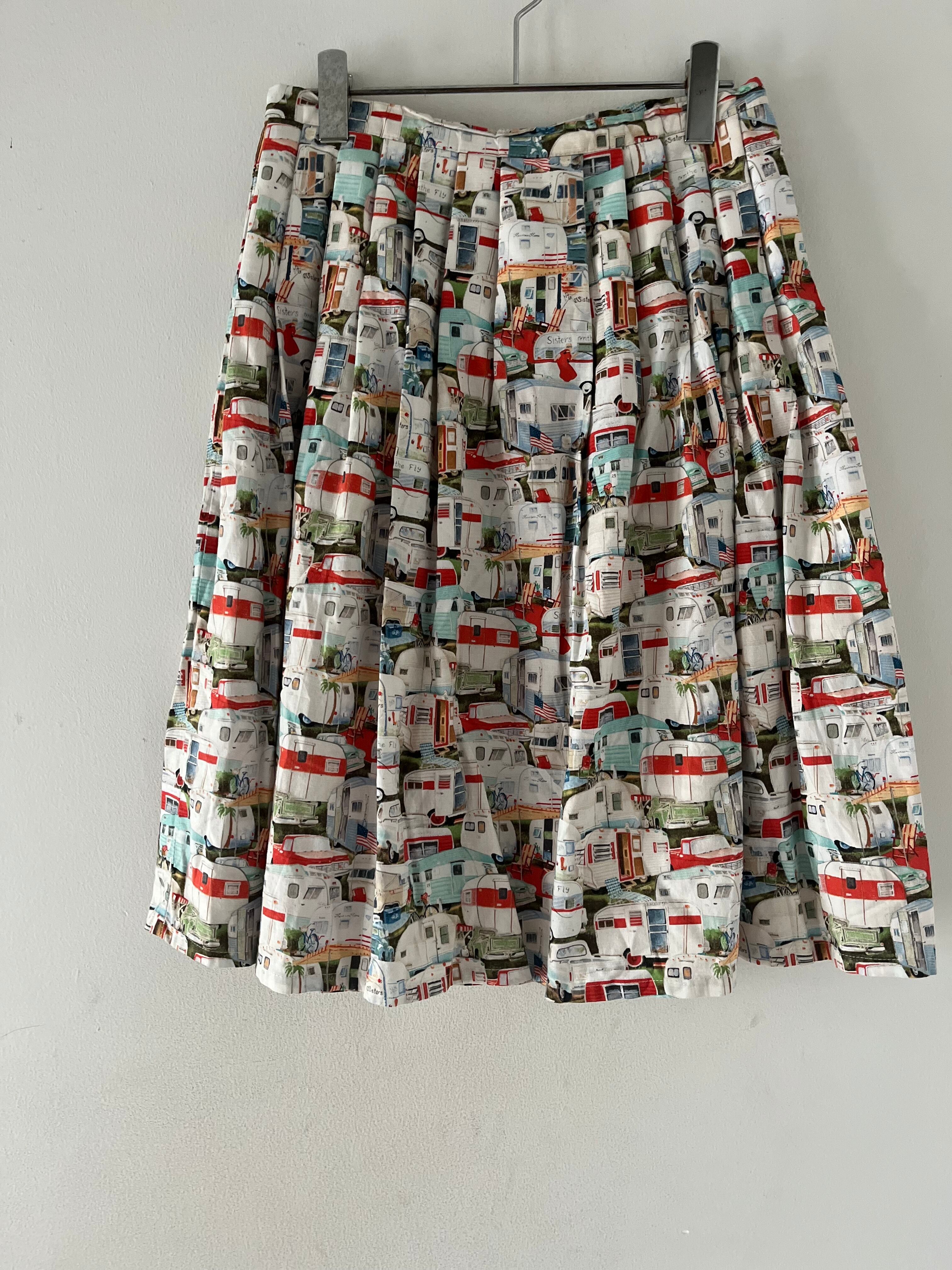 わくわくするスカート