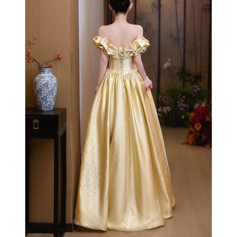 数量限定【3営業日以内に国際発送】＜Mサイズ B83 W65＞フリル