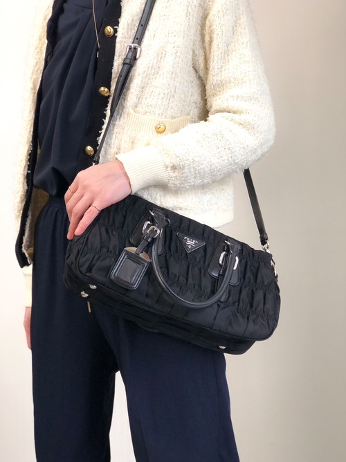 PRADA プラダ ショルダーバッグ ブラック トライアングルロゴ ナイロン ギャザー 2WAY vintage ヴィンテージ オールド kcds2w