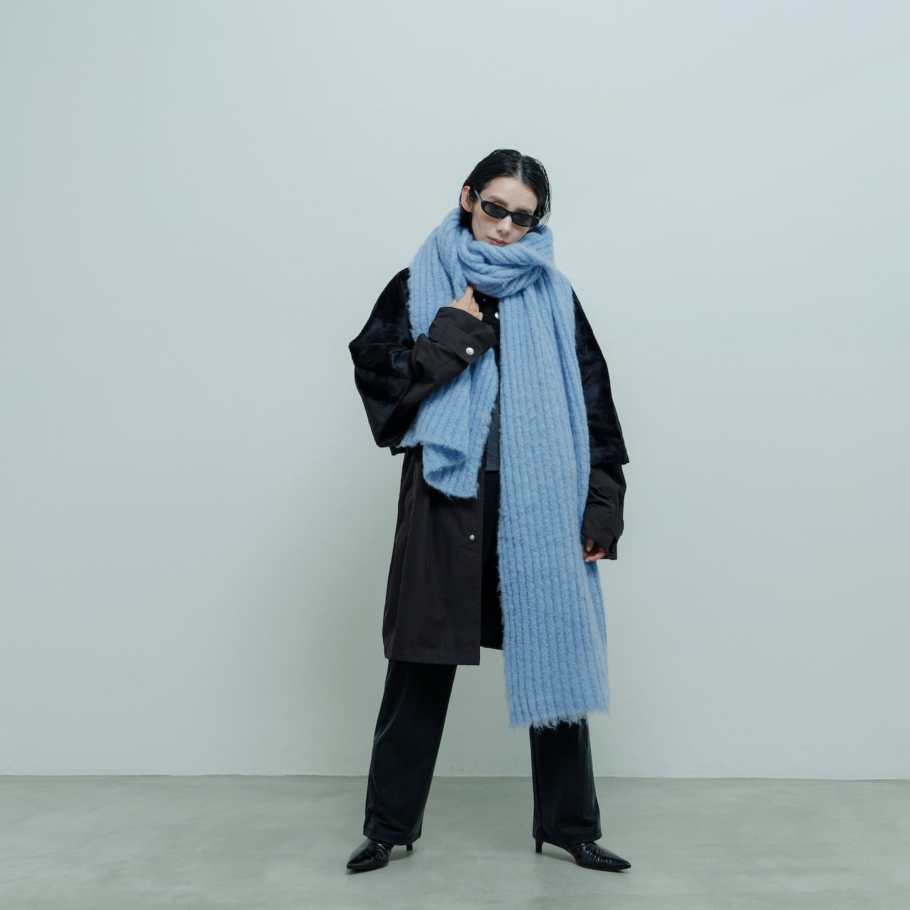 AO-84 docking fur long coat | akio