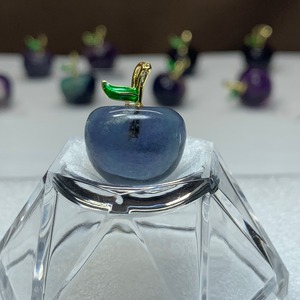 35.フローライトりんご・ペンダントトップ