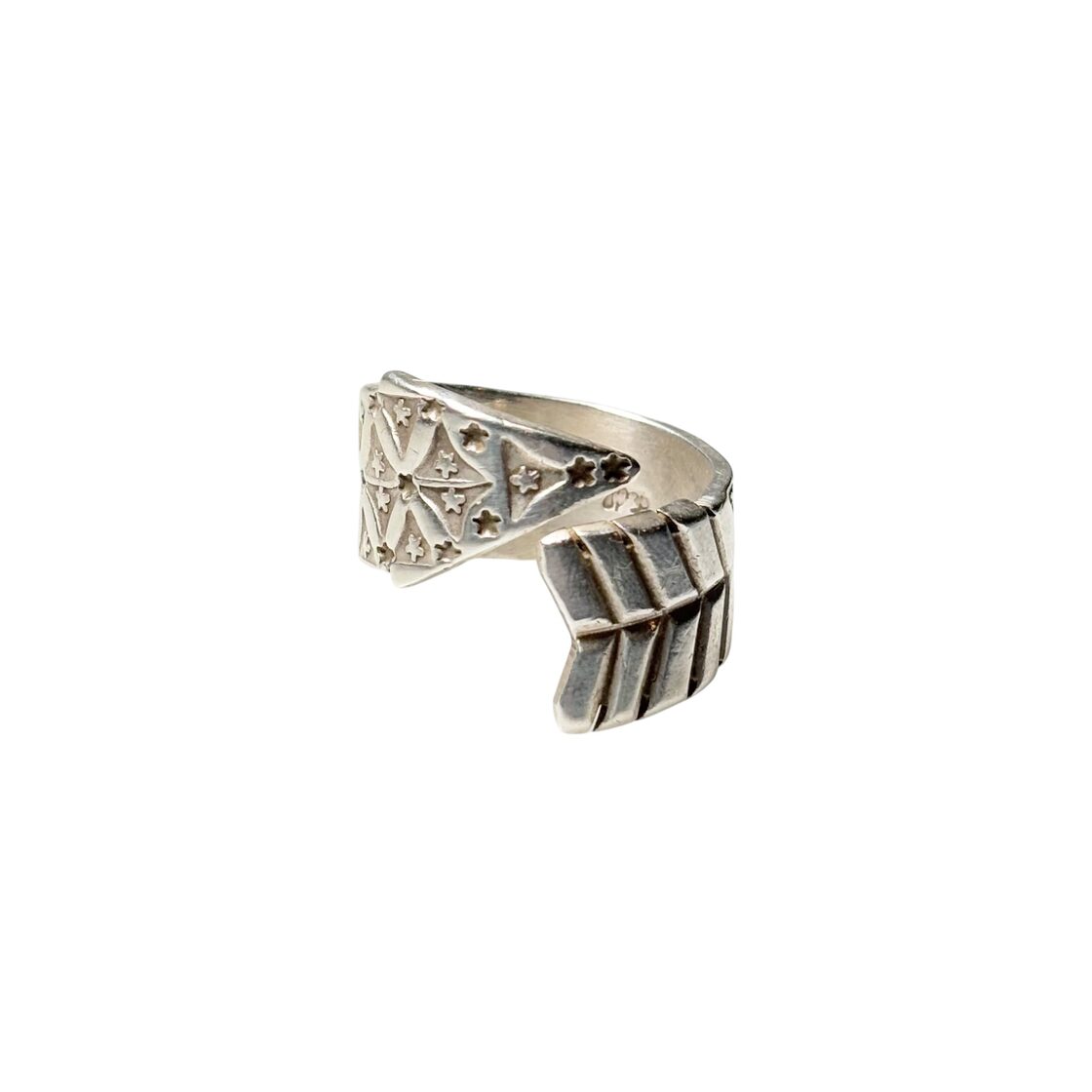 BO REEVES stamped silver arrow ring | PAY ID