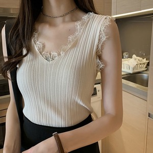 トップス レディース 送料無料 2色 レースタンクトップ リブタンクトップ Vネック ノースリーブ  インナー マルチストライプ ピタリブ  プラスサイズ 大きいサイズ L XL 2XL 3XL 4XL おしゃれ スタイル 小顔見せ 着痩せ 体形カバー インスタ トレンド きれいめ  かわいい  エレガント 無地 キュート ガーリー ホワイト  ブラック  モノトーン こなれ感 カラーバリエーション デコルテ オフィス OL 通勤 お出かけ デート ルームウェア 部屋着 下着 スーツインナー ベーシック