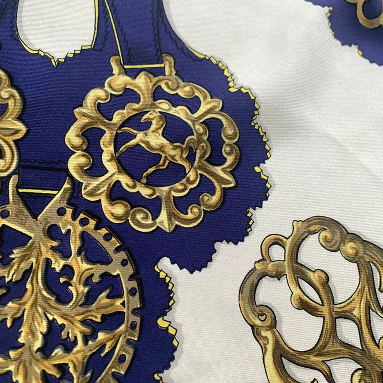 スカーフ エルメス HERMES　カレ90　F. De LA PERRIERE 12accf1