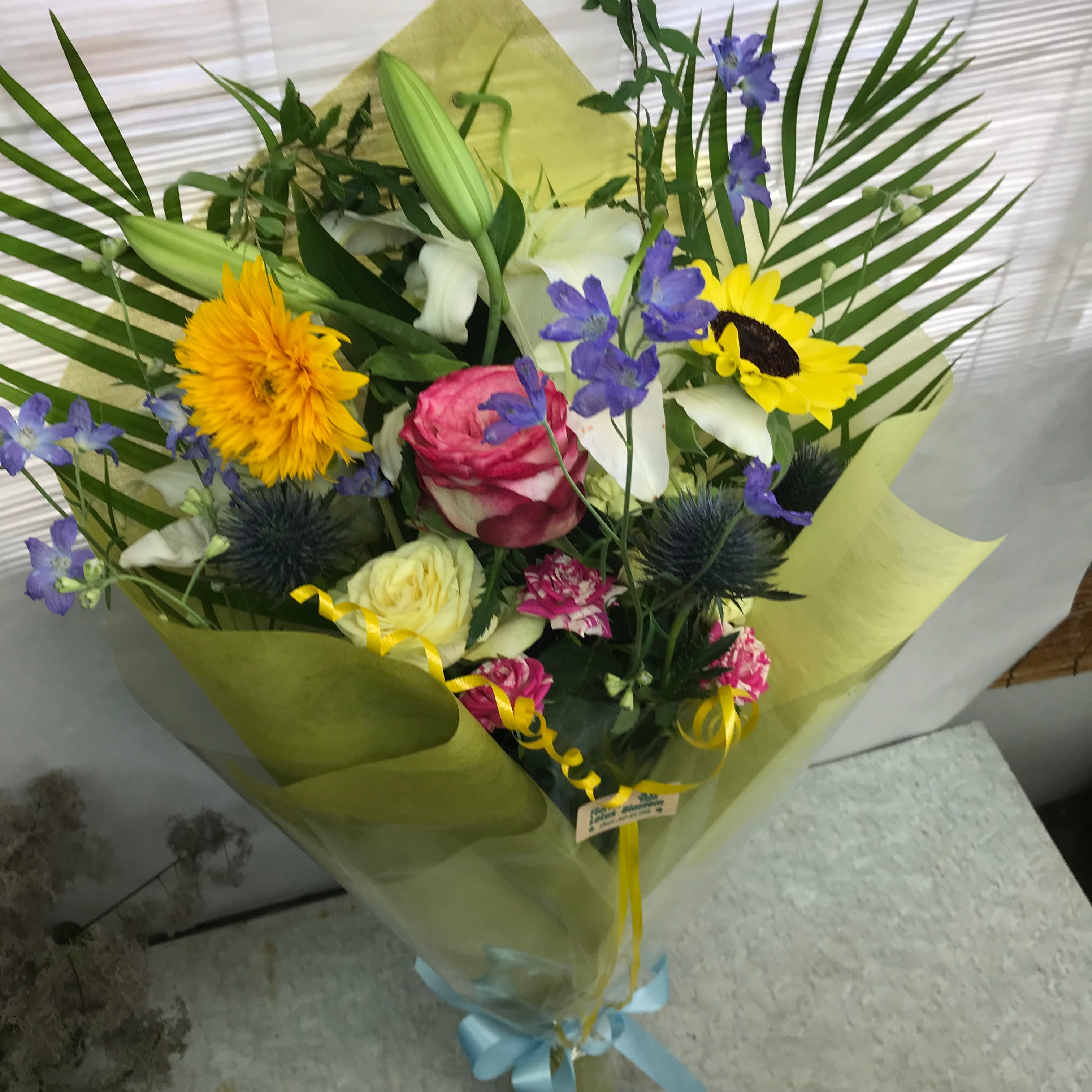 お任せ花束 3000円 地域限定・配送無料 | Lotus Blossom