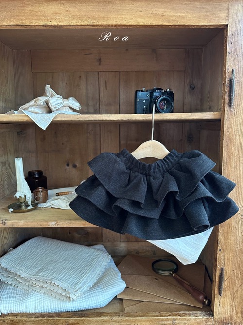 ラスト1 black M【即納】<Roa>  Lily skirt