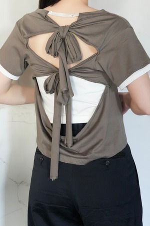 【KAYLE】BACK RIBBON TEE（CHARCOAL）