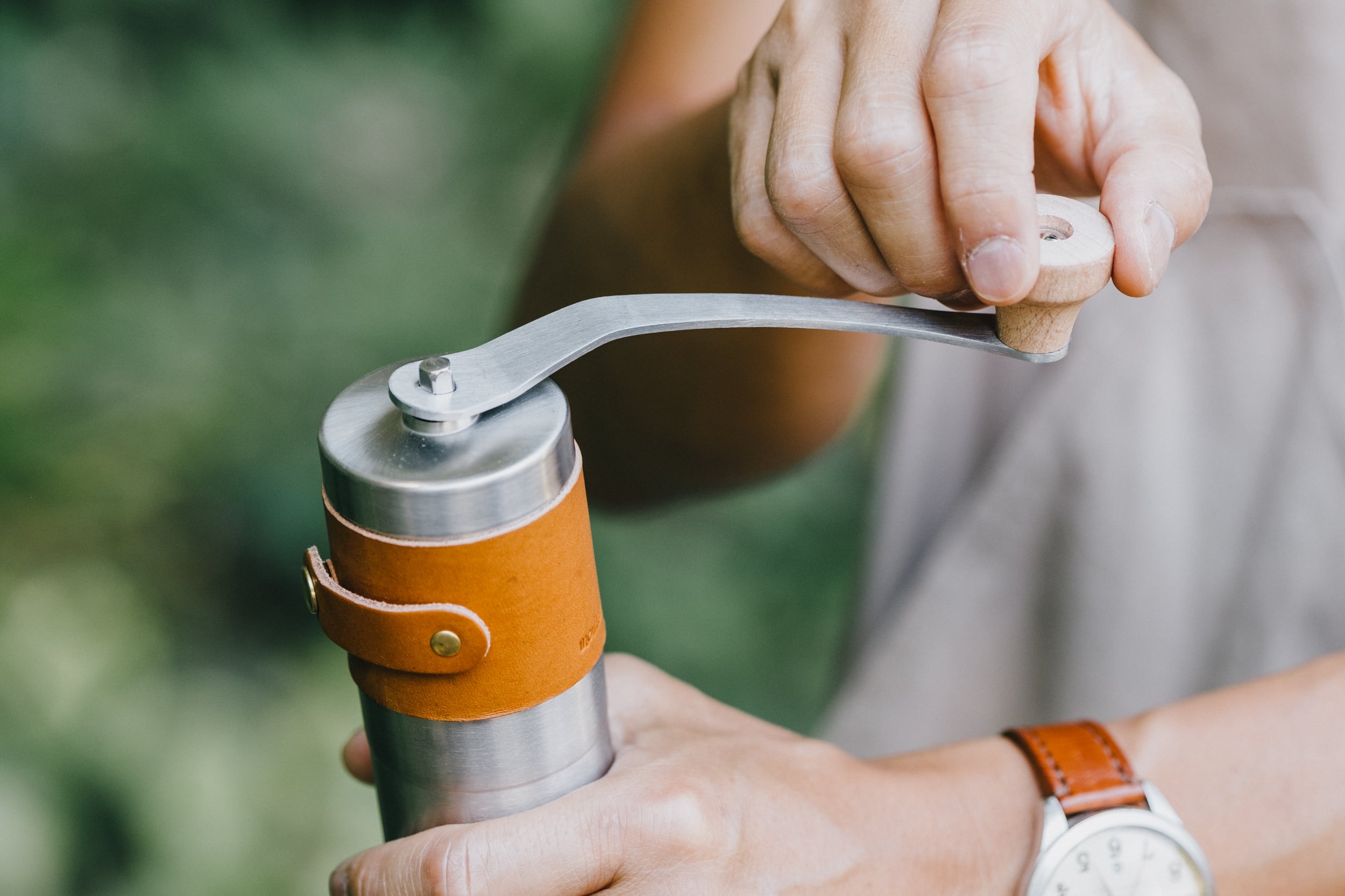 □道具□オリジナルレザーバンド付きコーヒーミル | 森とコーヒー。