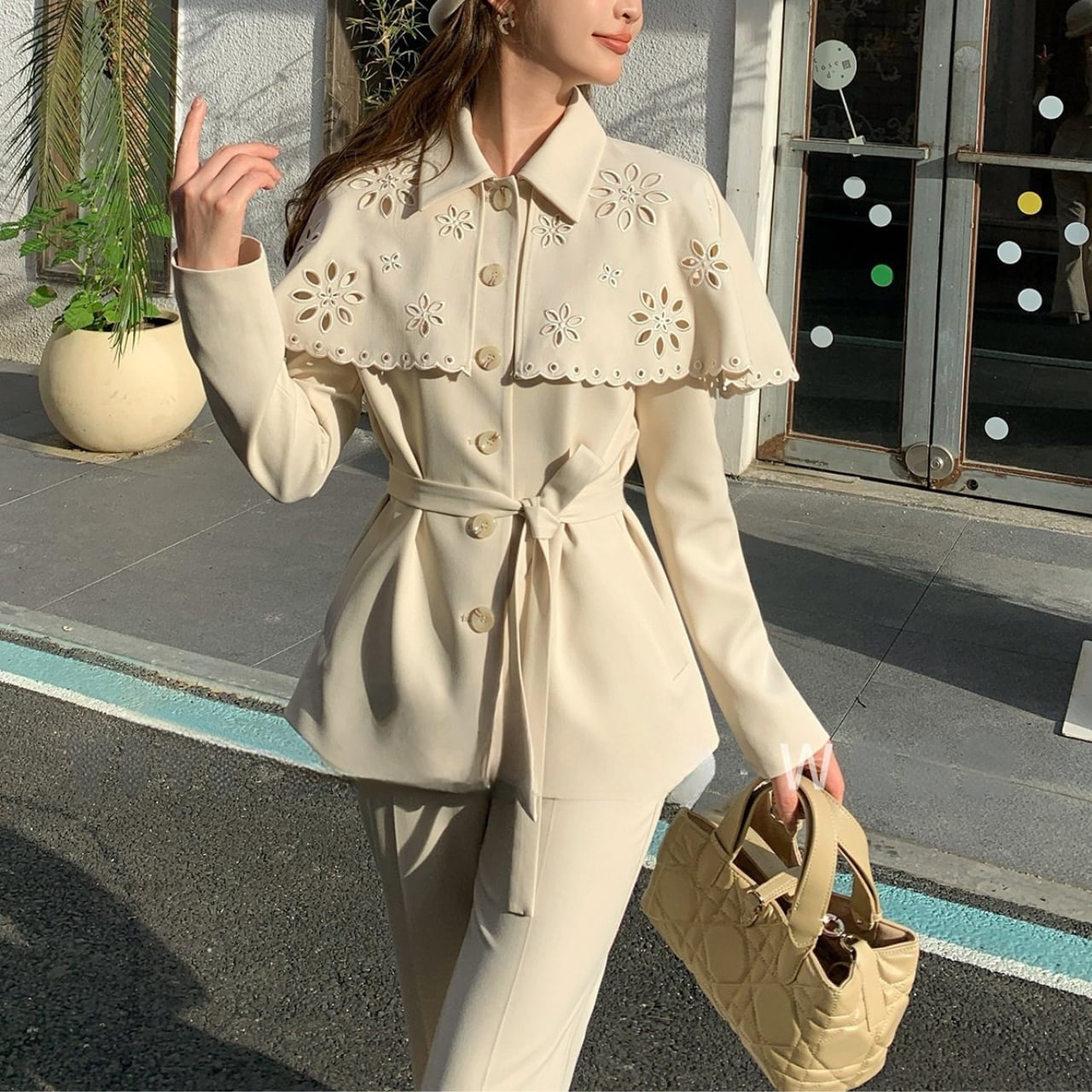 フラワーカットワーク ケープジャケット A39