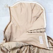 パーティドレス fine feathers ファインフェザーズ ワンピース ドレス 演奏会 発表会 カラードレス 結婚式 披露宴 前撮り 撮影 ブラウン系 ベージュ系 ゴールド系 高級感 光沢感 おしゃれ ドレスアップ フォーマルスタイル シンプルエレガンス レディース 結婚式二次会 上品 撮影会 華やか 結婚式用 フォーマルドレス