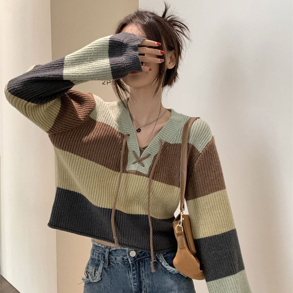 【送料無料】 ニット セーター ボーダー ショート丈 長袖 レディース 春秋冬 韓国 大人 カジュアル おしゃれ マルチボーダー ゆったり 体型カバー レースアップ トップス 大人可愛い 大人女子