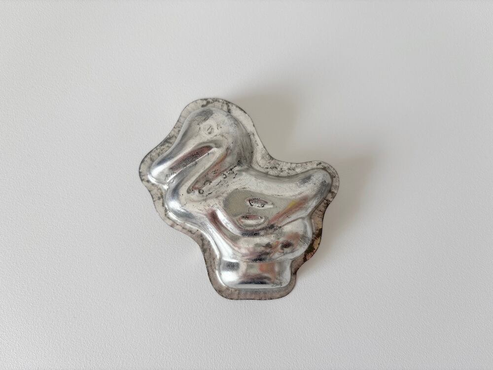 【フランス】お菓子の金型/ おしゃべりなペリカン