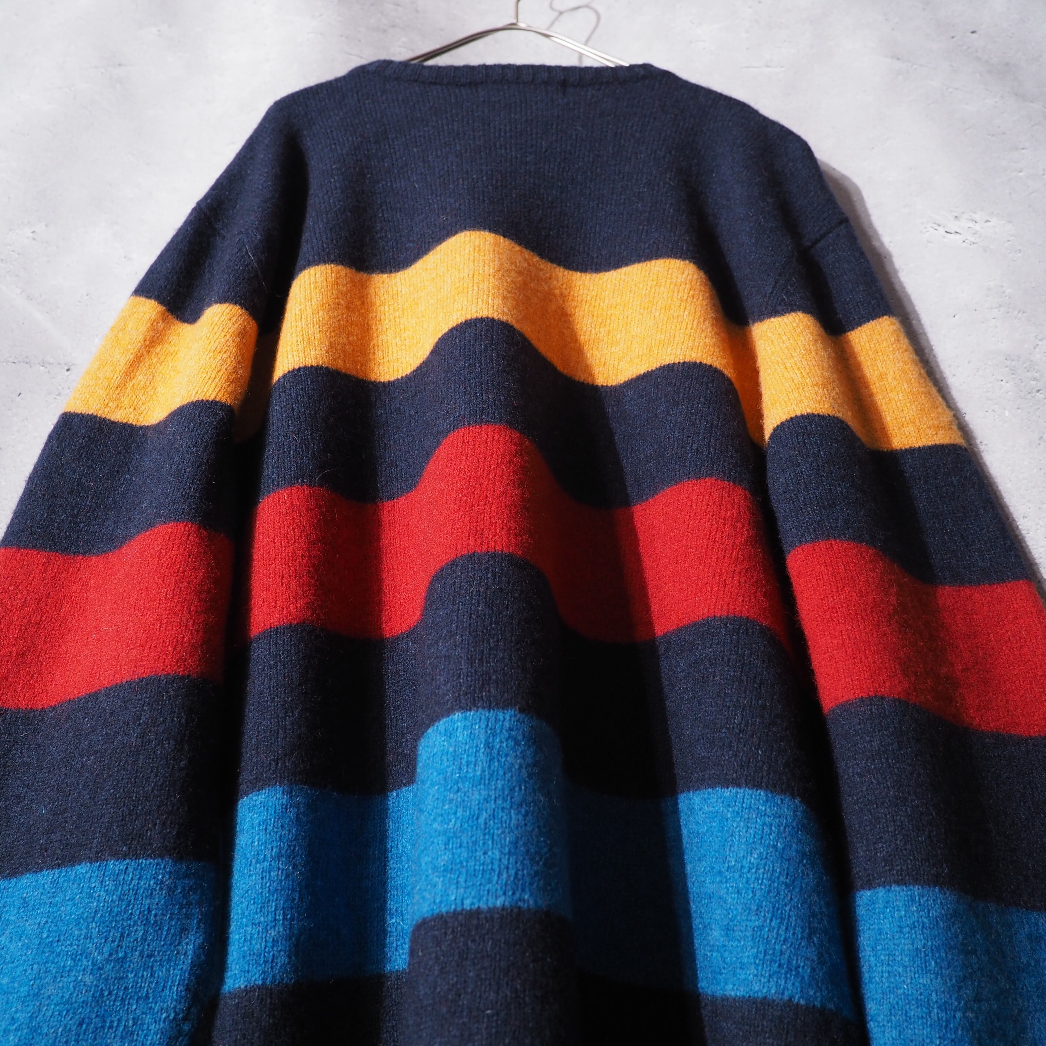 ”OLD NAVY ” multi color Border design Lambs wool knit