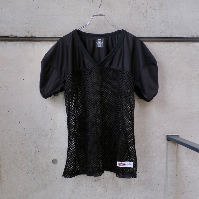 Mesh Panel V-Neck T-shirt