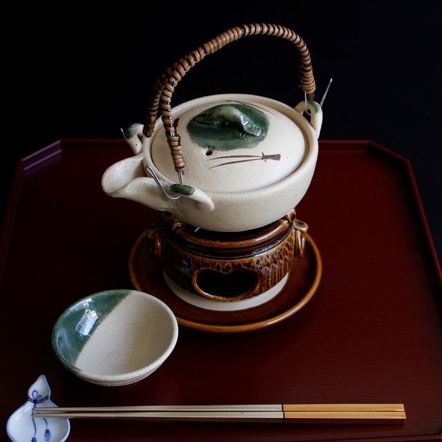 織部松葉　土瓶蒸し