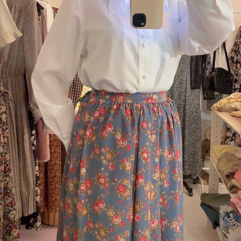 blue red rose side button skirt