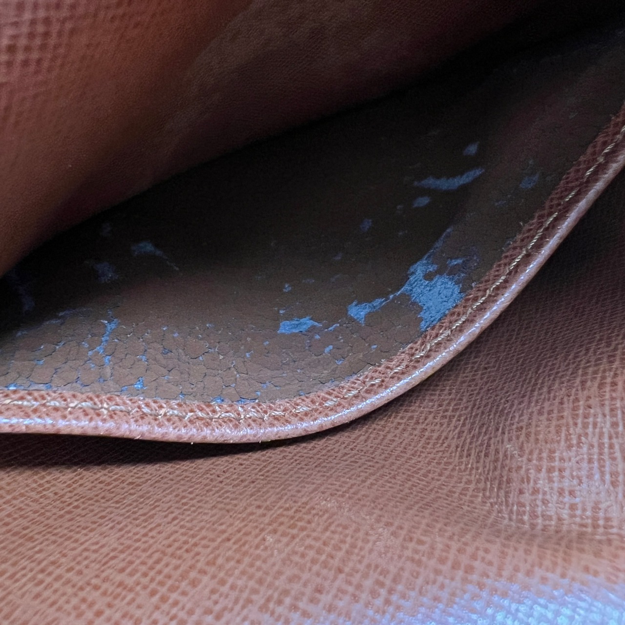 LOUIS VUITTON ヴィトン アマゾン モノグラム レザー ショルダーバッグ ブラウン A-14131