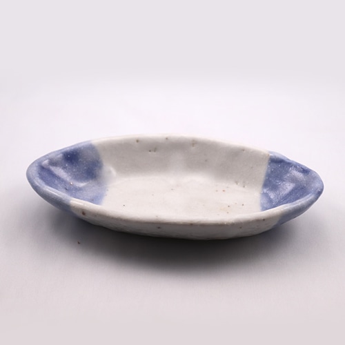 青志野 楕円皿（小）　　Blue Shino Elliptical Dish SMALL